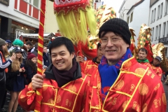 Rosenmontagszug Drachentanz